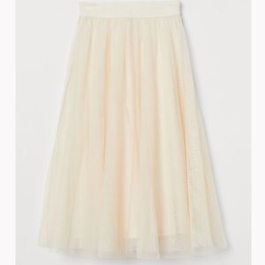 NWOT H&M Cream Tulle Skirt